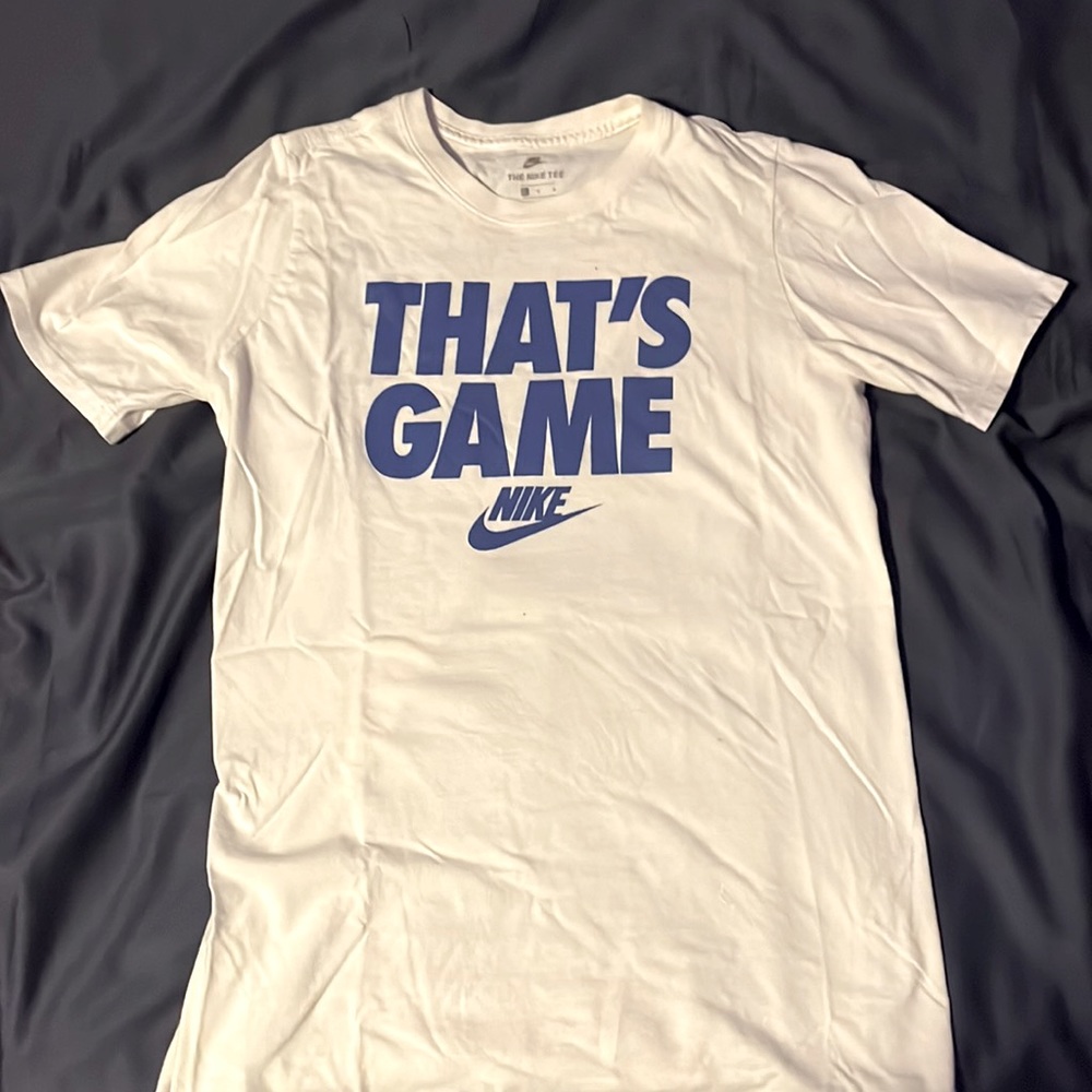 BOYS NIKE TEE LARGE